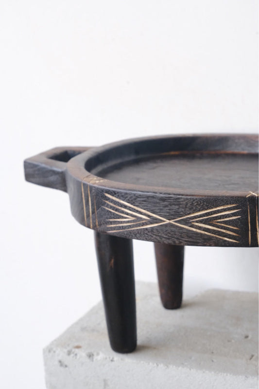 Wabi-Sabi Ornament Beech Tray With Black Geometric Handle